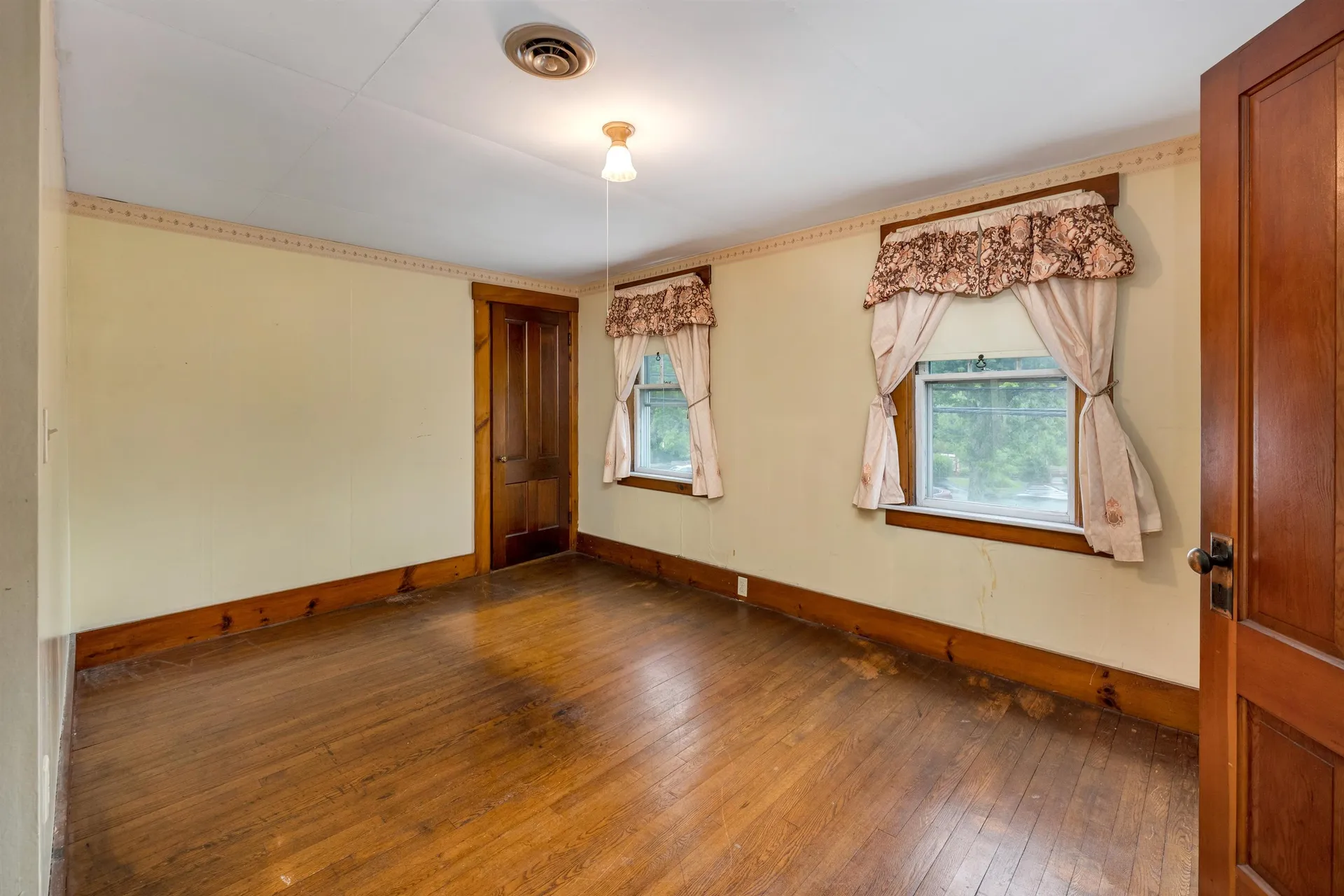 29 Main Street Alton NH 03809