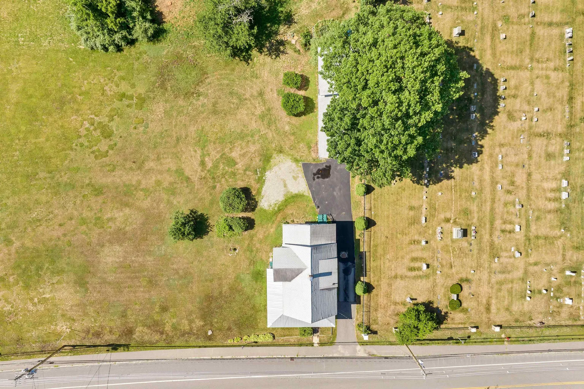 29 Main Street Alton NH 03809