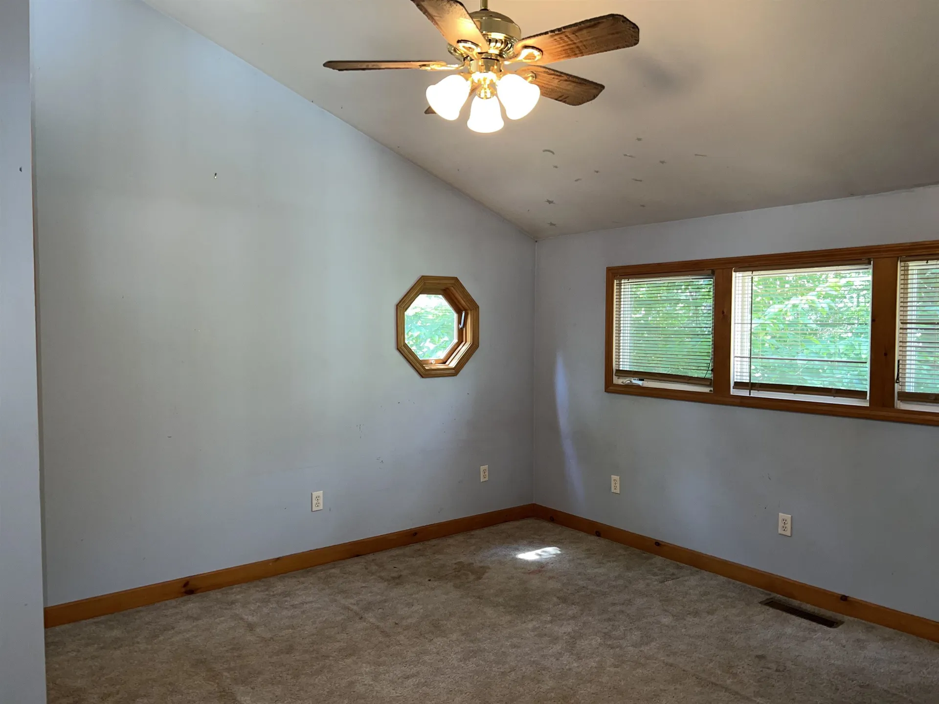 16 Margo Lane Tamworth NH 03817