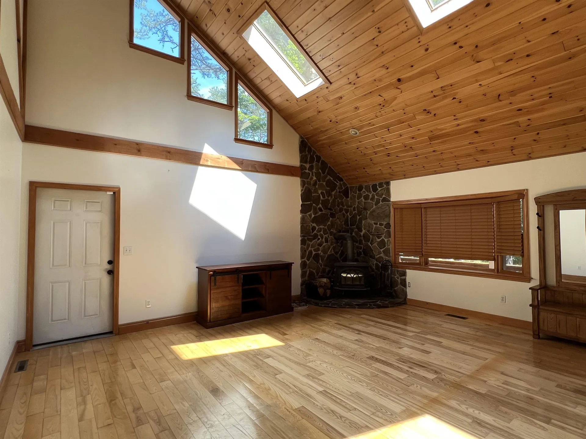 16 Margo Lane Tamworth NH 03817