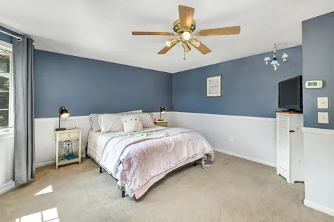 8 Linden Circle Laconia NH 03246