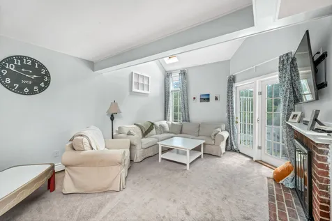 8 Linden Circle Laconia NH 03246