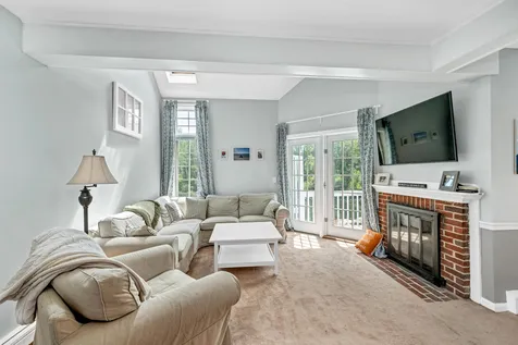 8 Linden Circle Laconia NH 03246