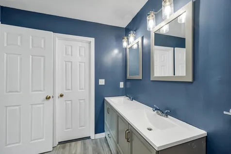 8 Linden Circle Laconia NH 03246
