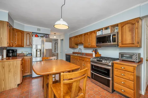 8 Linden Circle Laconia NH 03246