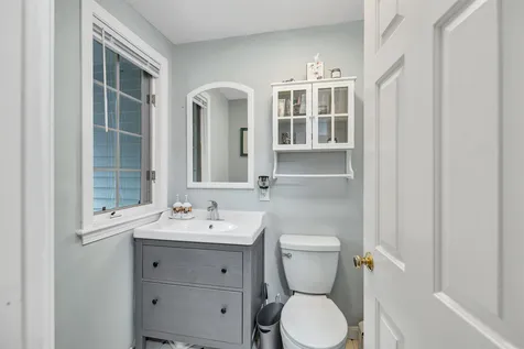 8 Linden Circle Laconia NH 03246