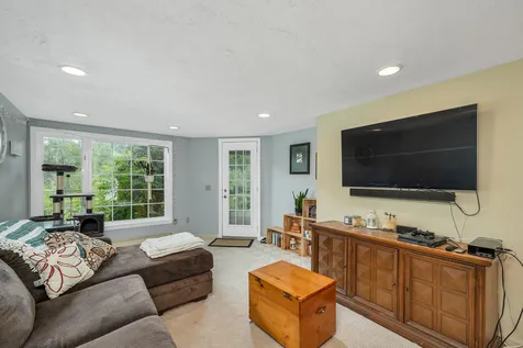 8 Linden Circle Laconia NH 03246