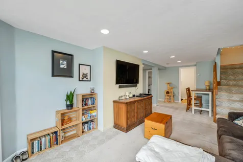 8 Linden Circle Laconia NH 03246