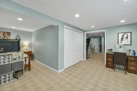 8 Linden Circle Laconia NH 03246