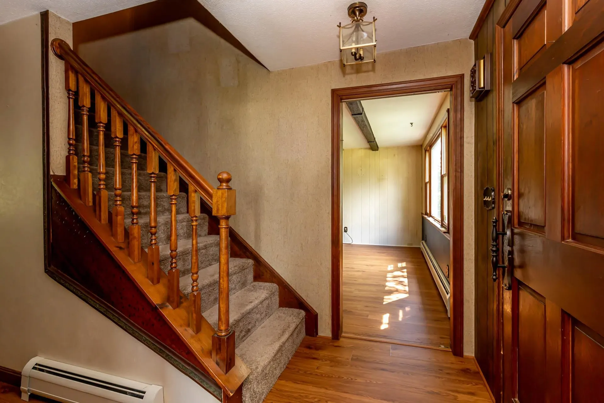 12 Pleasant Drive Londonderry NH 03053
