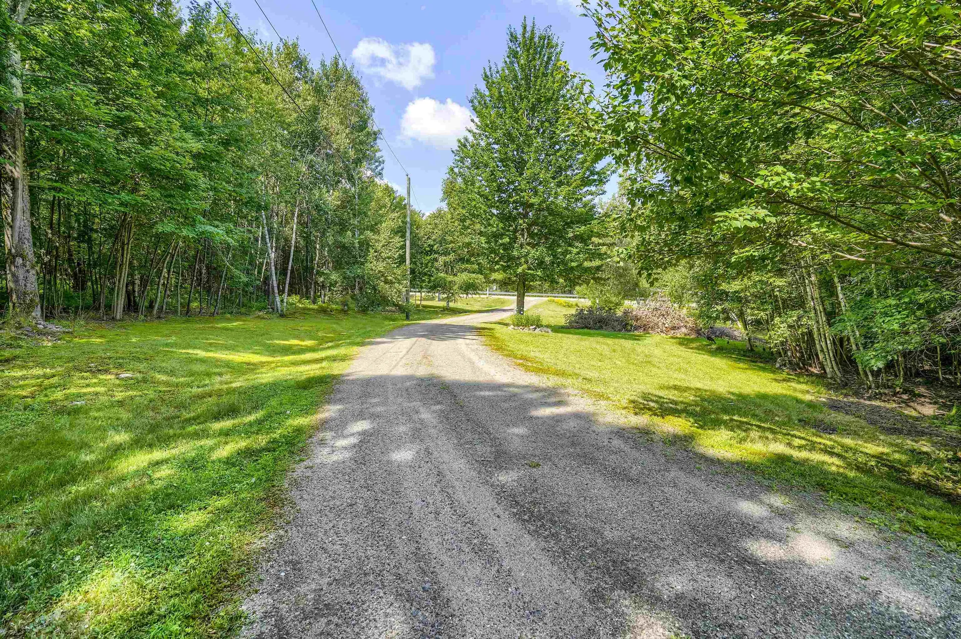 932 River Road Weare NH 03281