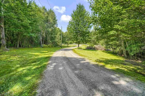 932 River Road Weare NH 03281