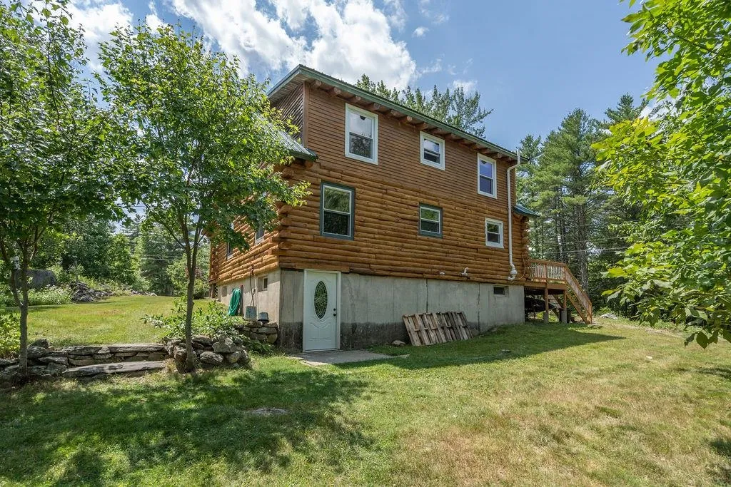 80 Ridge Farm Road Strafford NH 03884