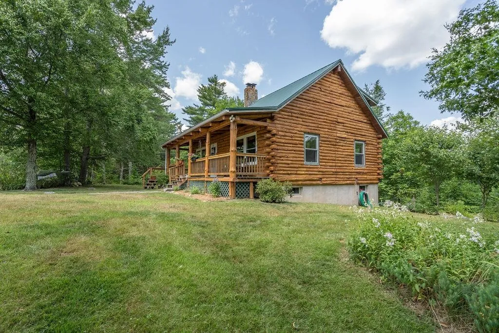 80 Ridge Farm Road Strafford NH 03884