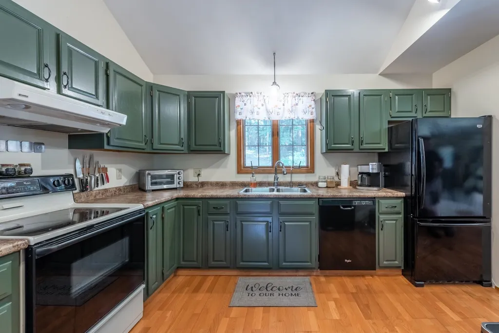 114 Colburn Farm Road Newbury NH 03255