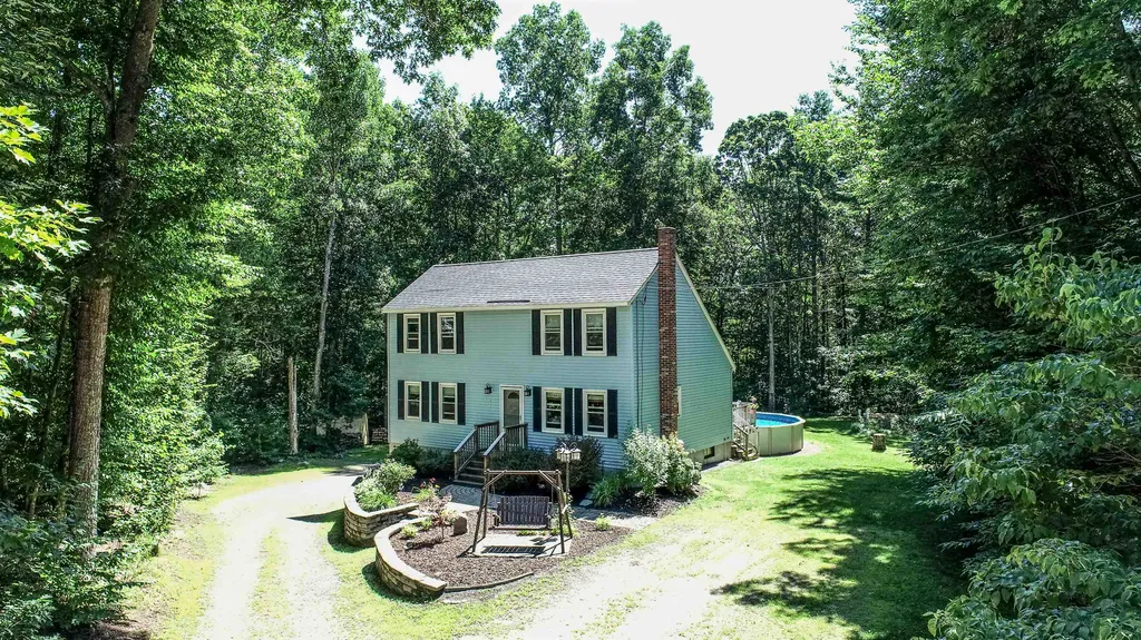 5 Keats Drive Derry NH 03038
