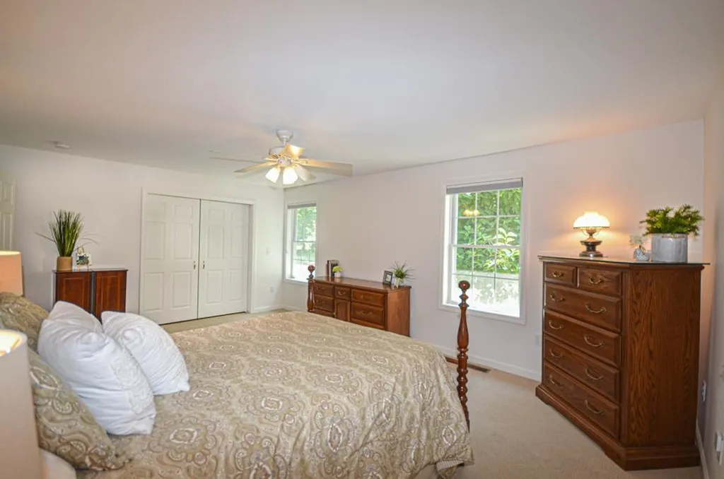 14 Abbey Road Merrimack NH 03054