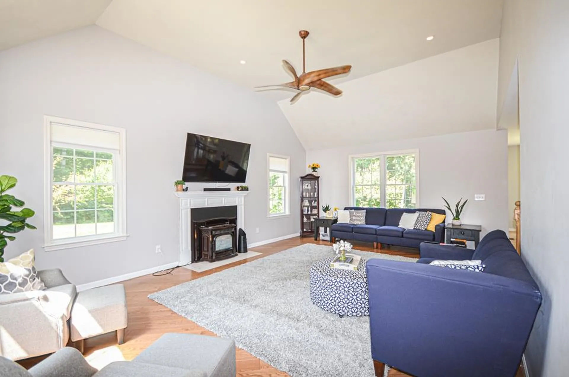 14 Abbey Road Merrimack NH 03054