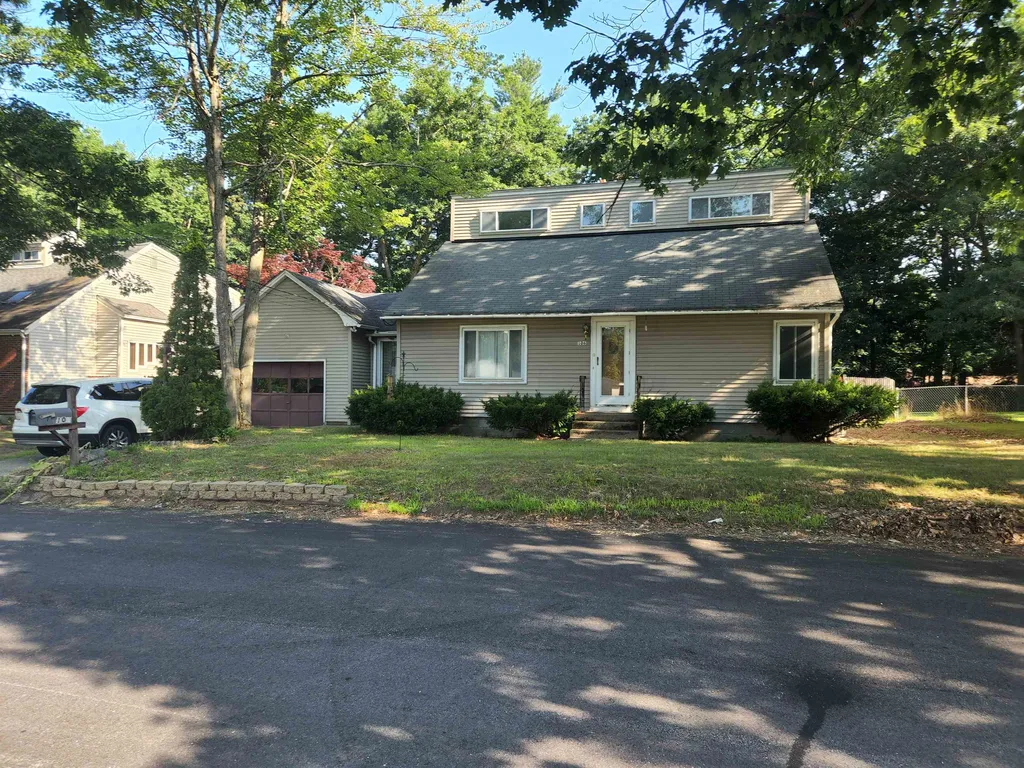 106 Kenberma Street Manchester NH 03103