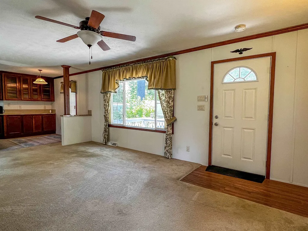 16 Colonial Village Somersworth NH 03878