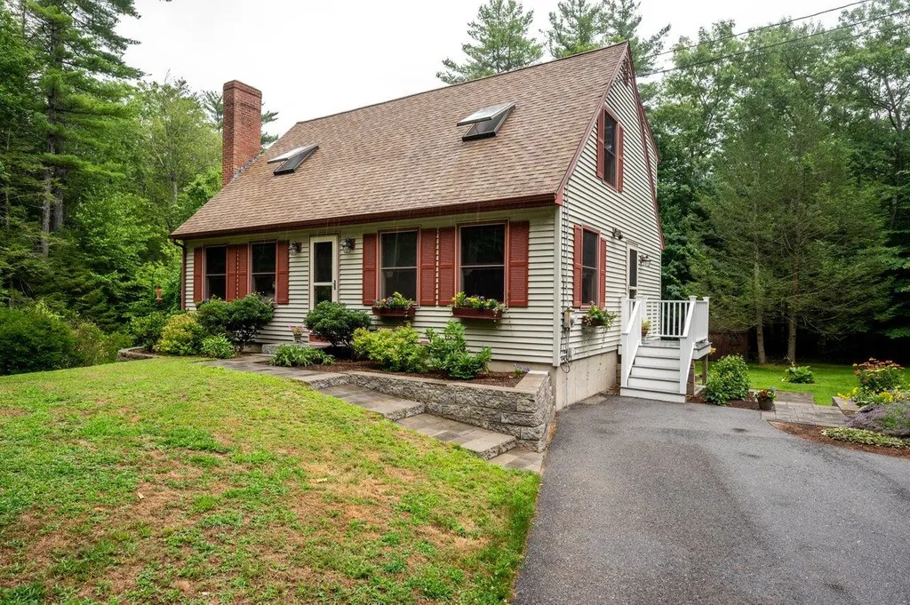427 Merry Hill Road Barrington NH 03825