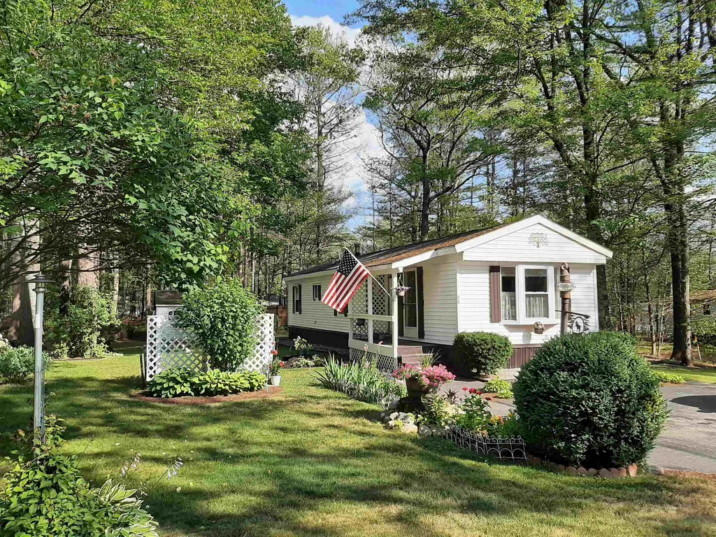 74 Eagle Ledge Loop Conway NH 03813