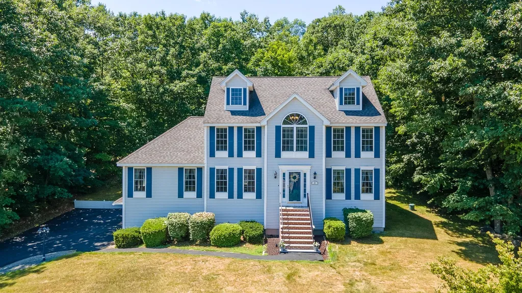 9 Partridge Circle Salem NH 03079