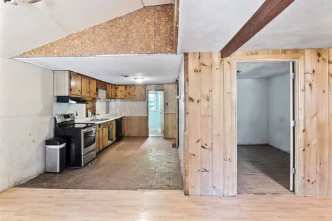 17 Ferndale Road Raymond NH 03077