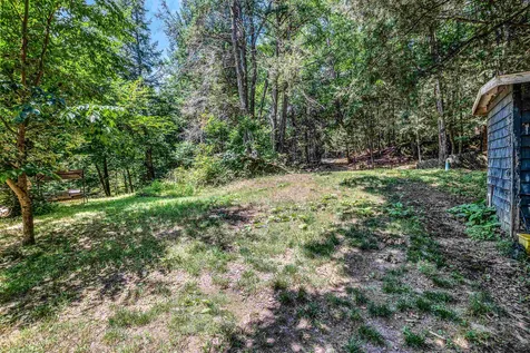 17 Ferndale Road Raymond NH 03077