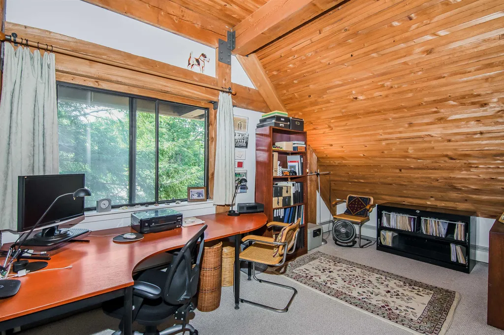 122 Redrock Drive Burlington VT 05401