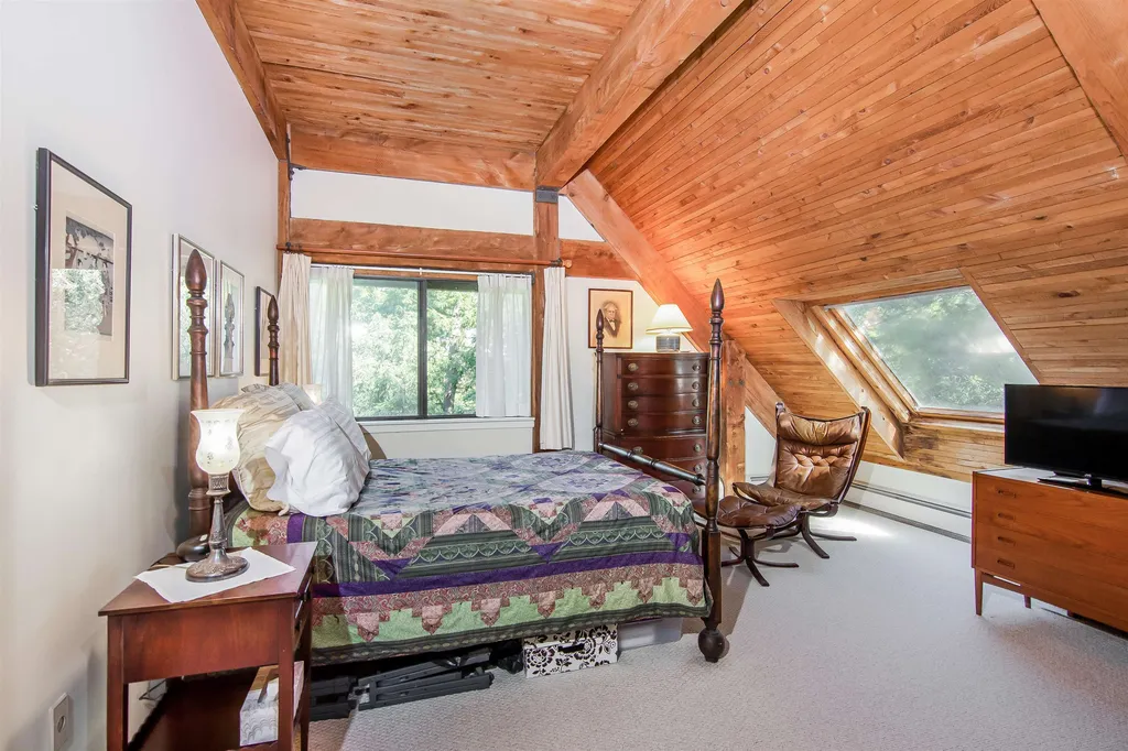 122 Redrock Drive Burlington VT 05401