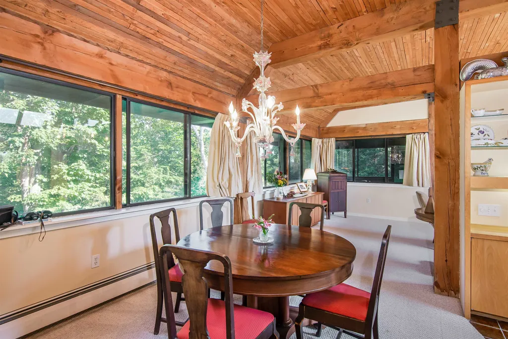 122 Redrock Drive Burlington VT 05401