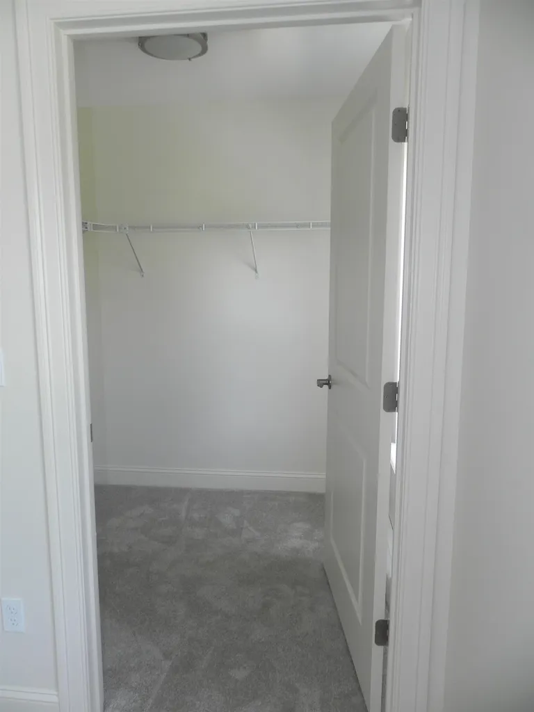 5 Roscoe Court Essex Junction VT 05452