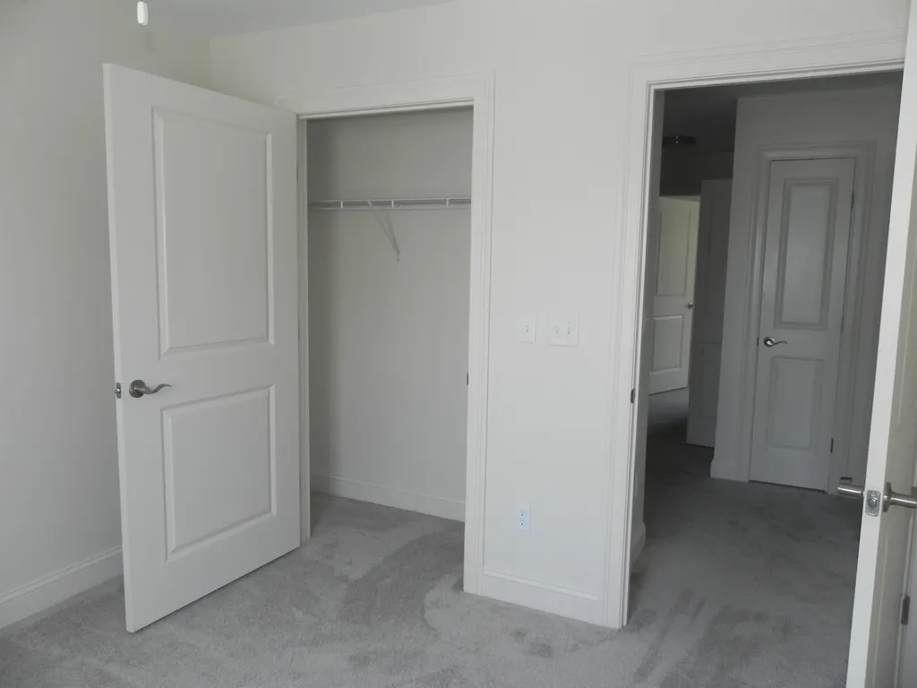 5 Roscoe Court Essex Junction VT 05452