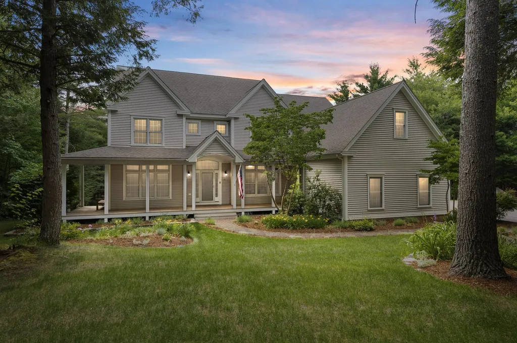 17 Margaret Circle Mont Vernon NH 03057