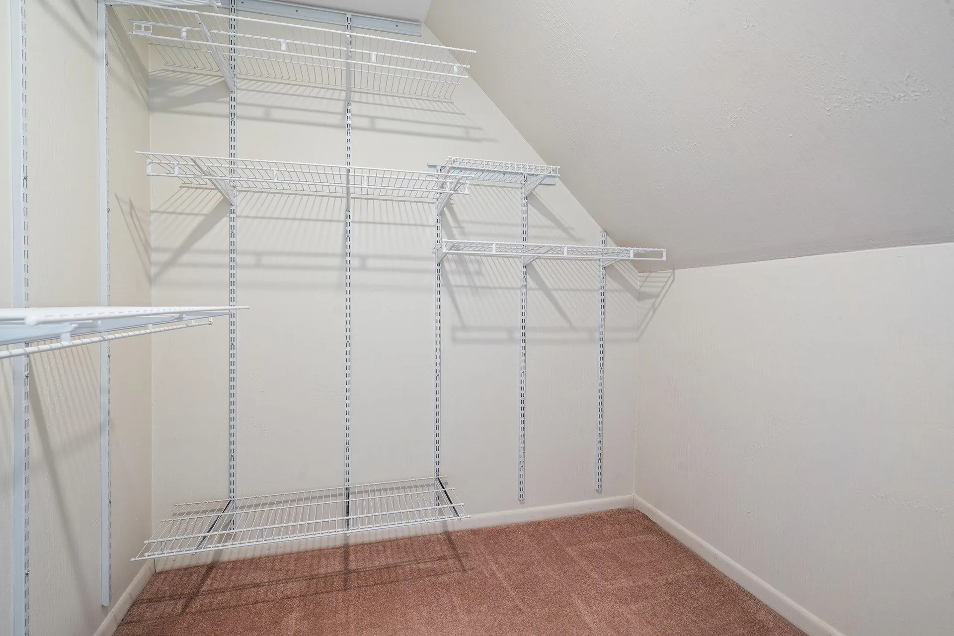 17 Pimlico Court Bedford NH 03110