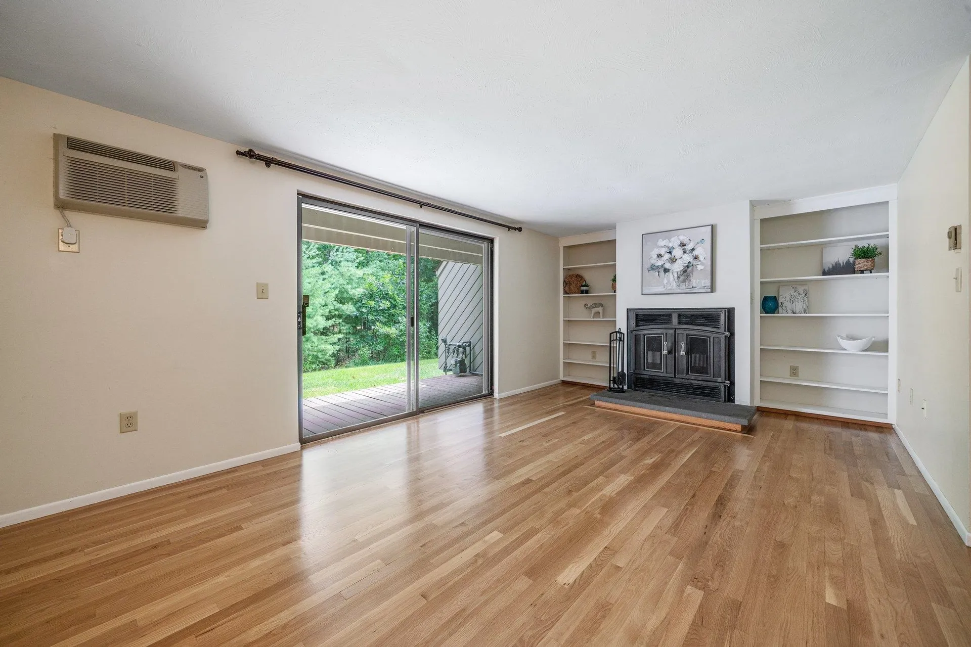 17 Pimlico Court Bedford NH 03110