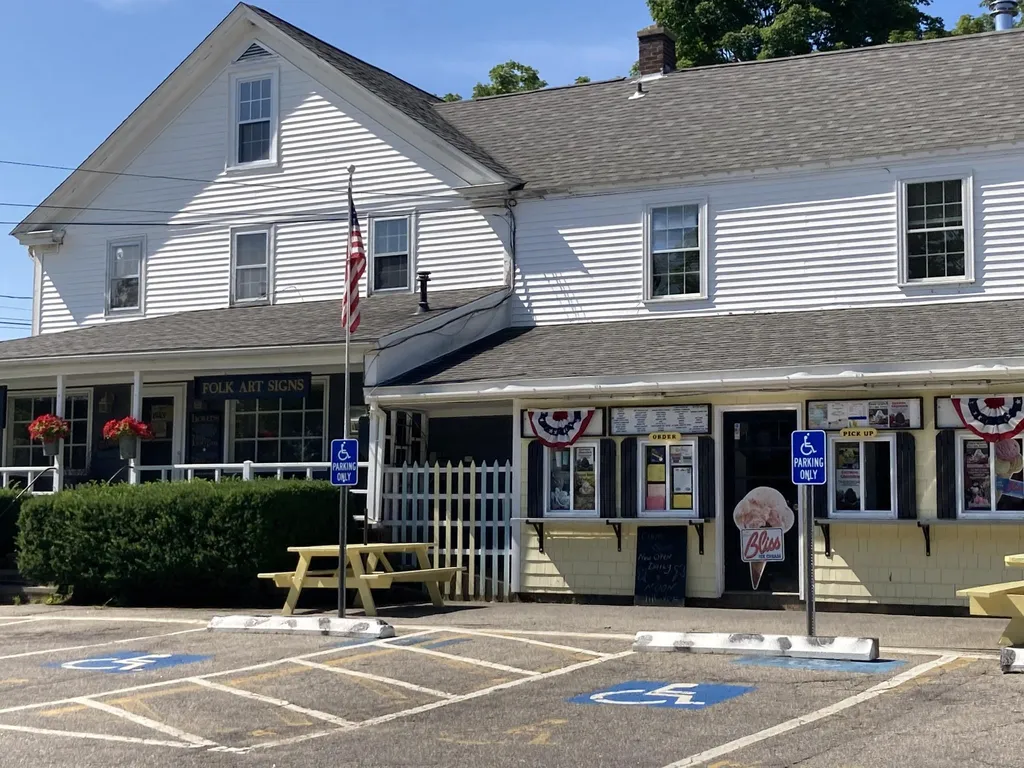 15 Chester Street Chester NH 03036