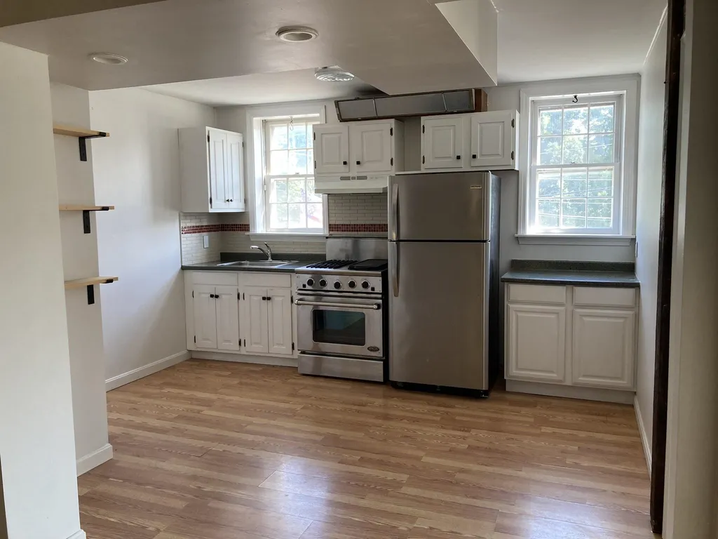 15 Chester Street Chester NH 03036