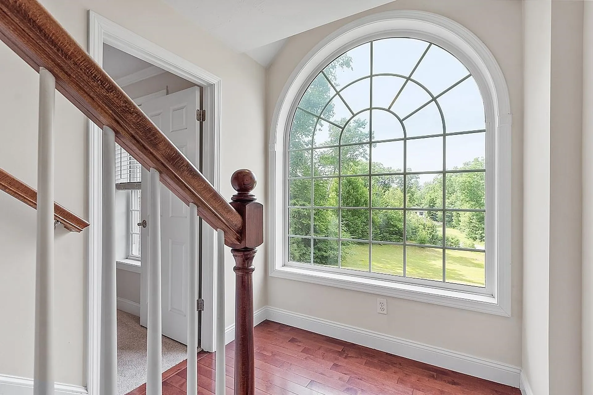 51 Glastombury Drive Sandown NH 03873