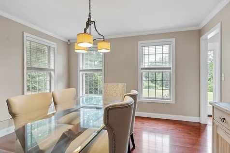 51 Glastombury Drive Sandown NH 03873