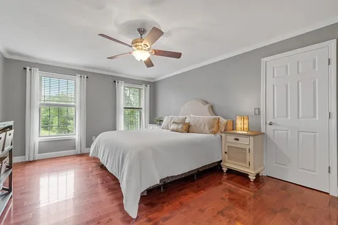 51 Glastombury Drive Sandown NH 03873