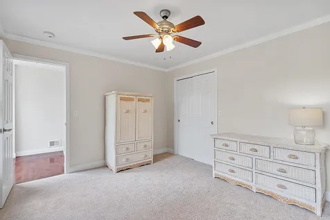 51 Glastombury Drive Sandown NH 03873