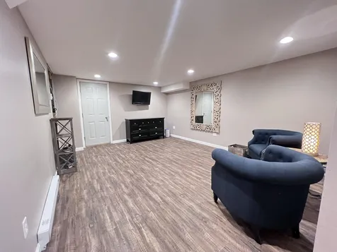 51 Glastombury Drive Sandown NH 03873