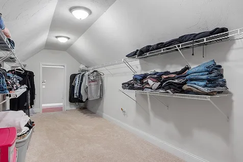 51 Glastombury Drive Sandown NH 03873