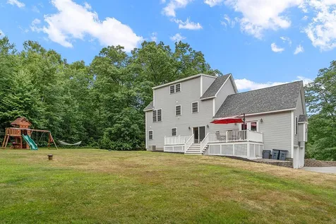 51 Glastombury Drive Sandown NH 03873