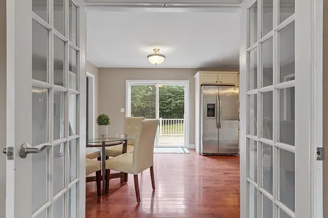 51 Glastombury Drive Sandown NH 03873