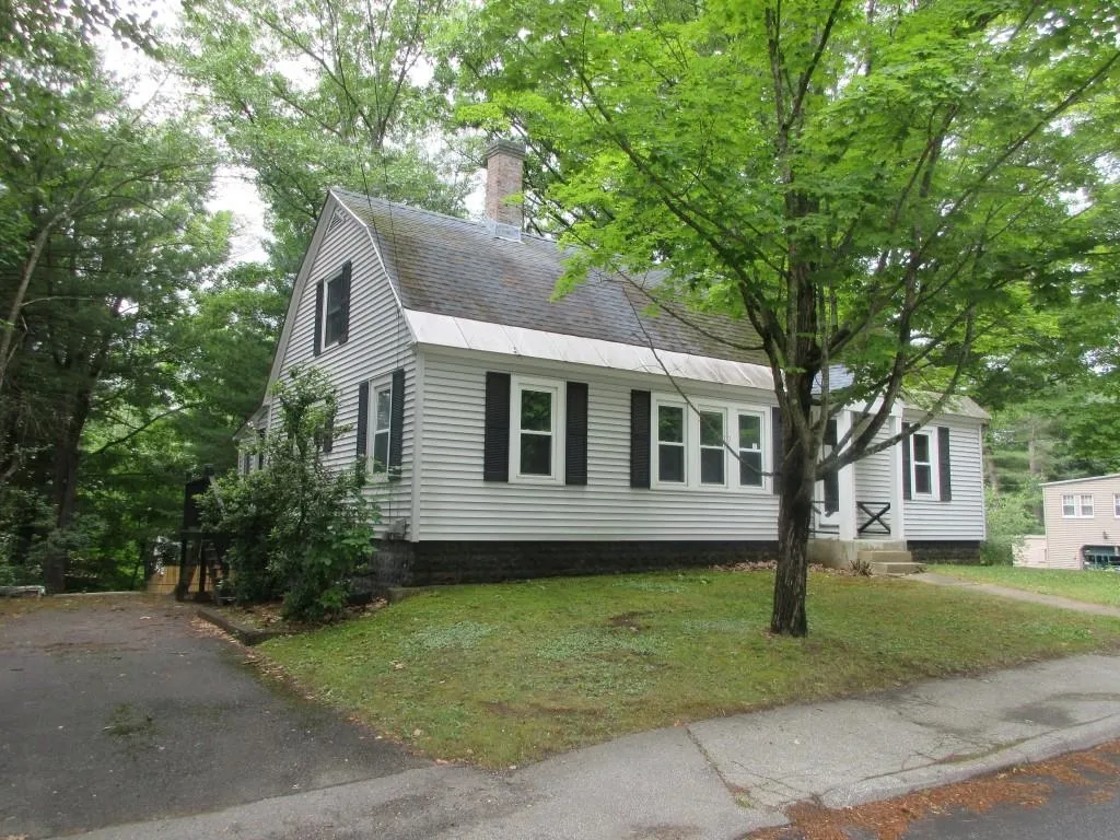 28 Woodbury Street Keene NH 03431