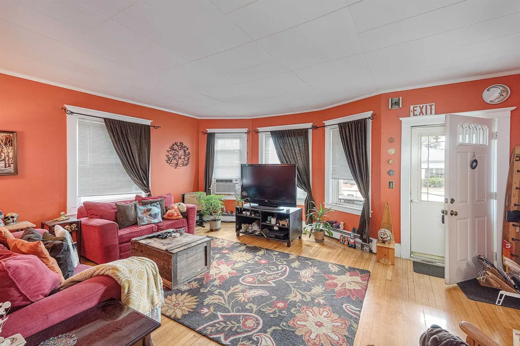 359 Main Street Nashua NH 03060