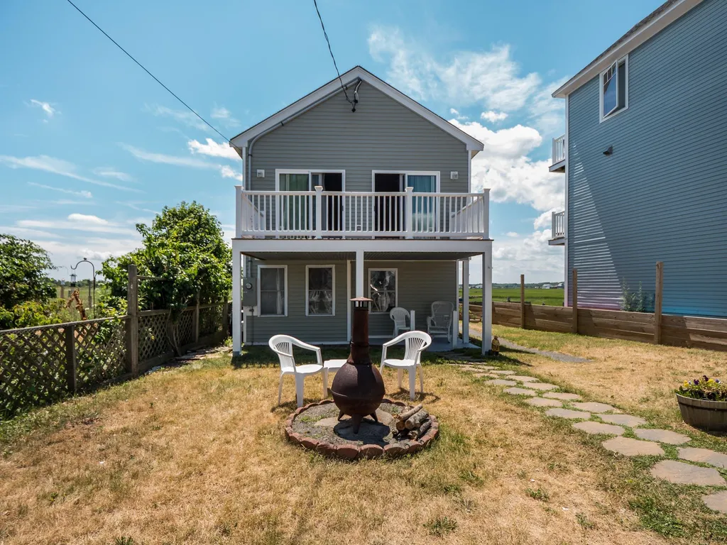 31 River Street Seabrook NH 03874
